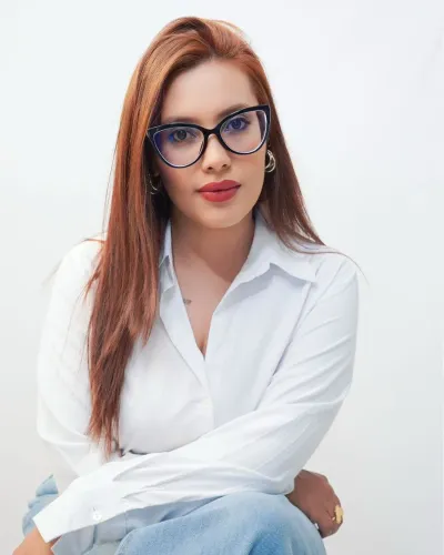 Teffa (Stefanie) Ortiz, social communicator and commercial voice artist
